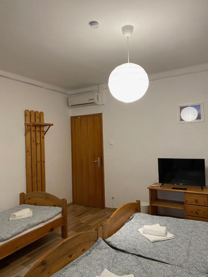 Global Apartmanhaz Vonyarcvashegy Zewnętrze zdjęcie