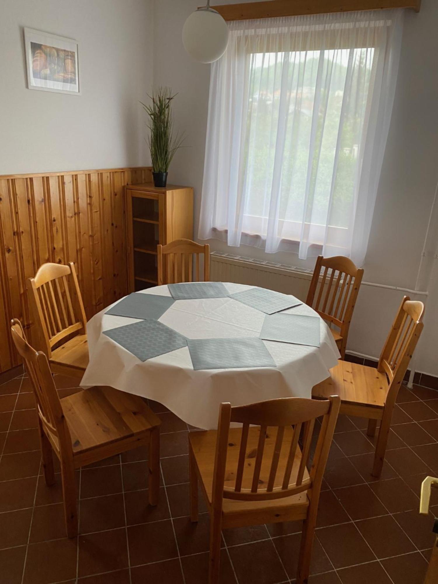 Global Apartmanhaz Vonyarcvashegy Zewnętrze zdjęcie