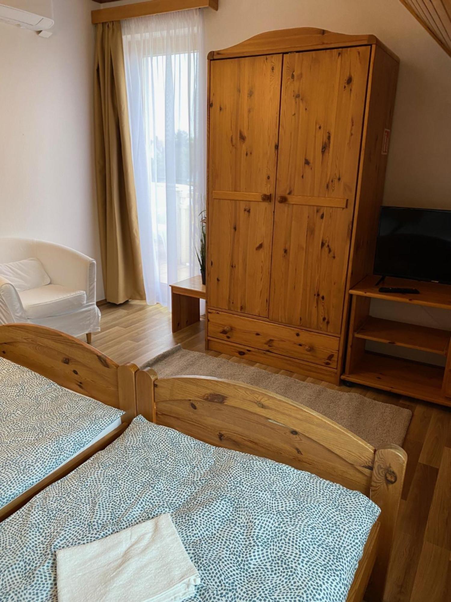 Global Apartmanhaz Vonyarcvashegy Zewnętrze zdjęcie