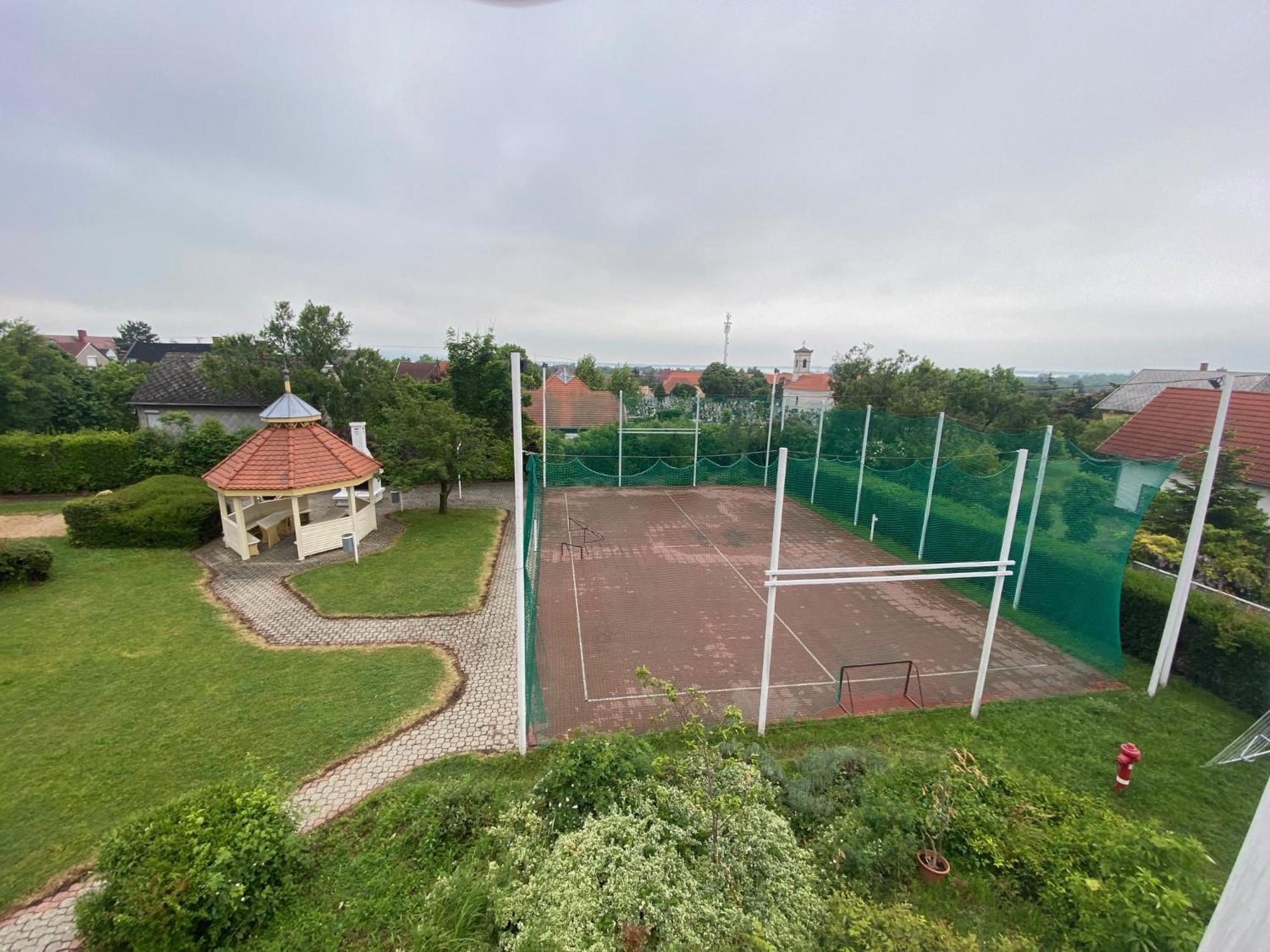 Global Apartmanhaz Vonyarcvashegy Zewnętrze zdjęcie