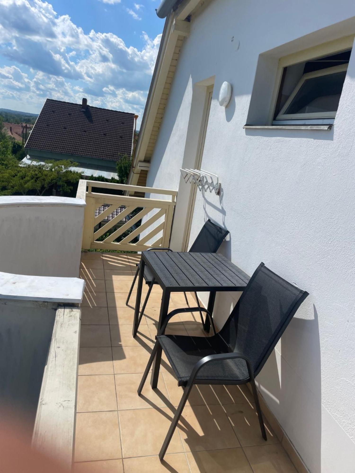 Global Apartmanhaz Vonyarcvashegy Zewnętrze zdjęcie